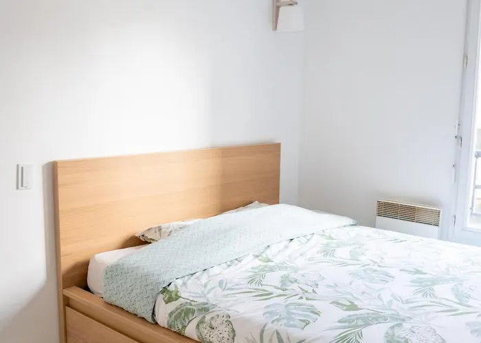 Appartamento Entier Avec Balcon Sur Cour à