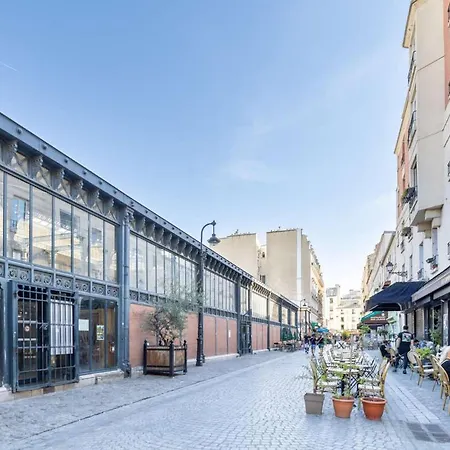 Entier Avec Balcon Sur Cour A شقة