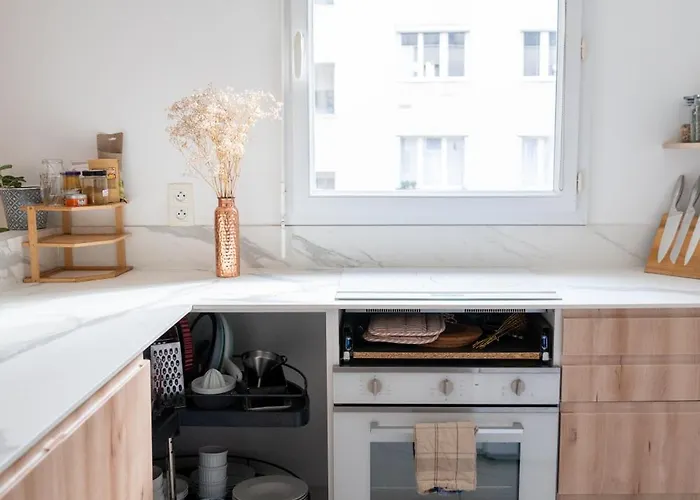 شقة Entier Avec Balcon Sur Cour A *